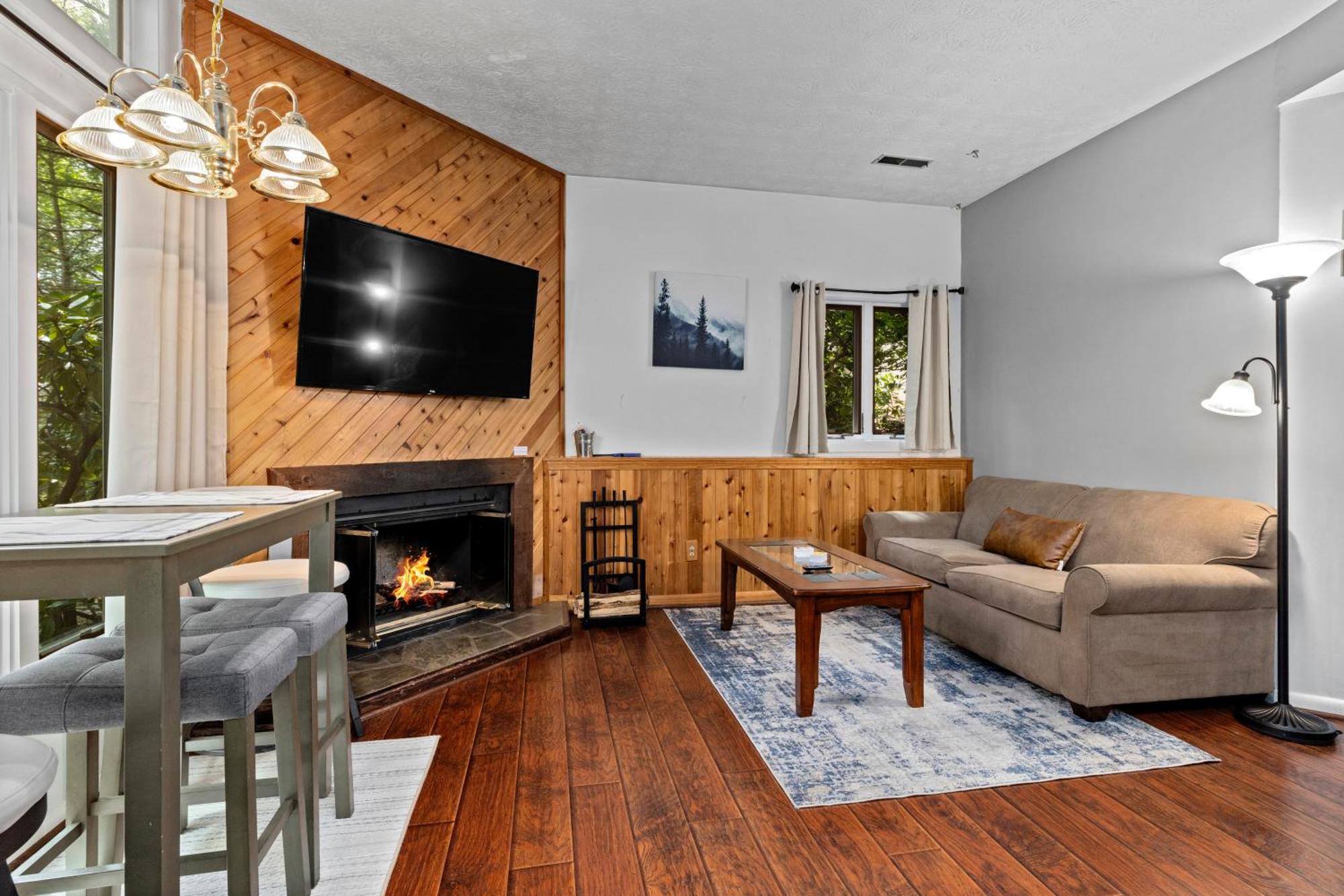 Cozy Condo In Wintergreen Resort That Sleeps 4! Lyndhurst Екстериор снимка